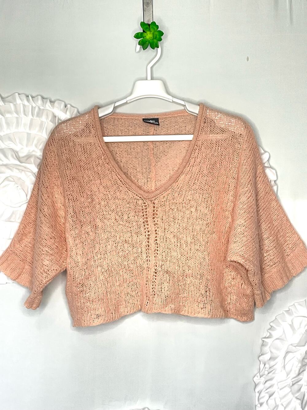 Wooden Ships Pink Cropped Loose Weave Sweater Size S/M Dolman Sleeve V Neck